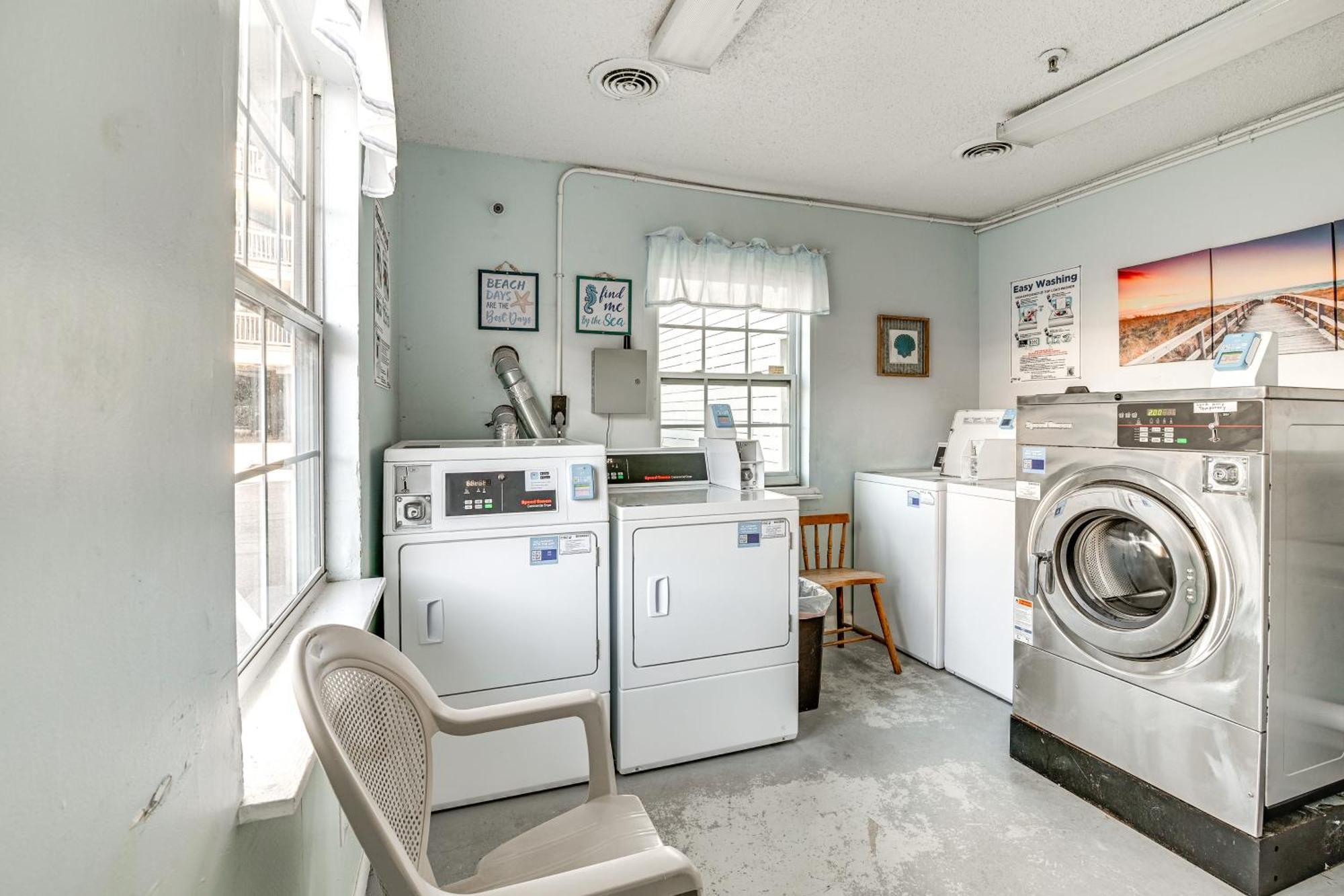 Cozy Beachfront Condo With Wifi, Views And Pool Access マートルビーチ エクステリア 写真